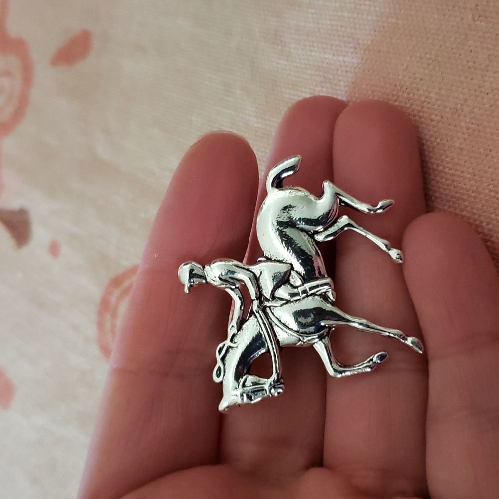 English Saddle Horse Brooch Horse Pin